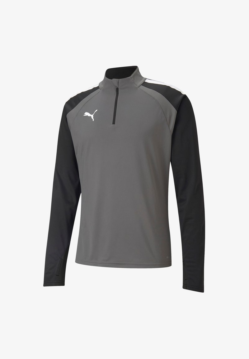 Graues langärmliges Performance-Oberteil mit schwarzen Ärmeln, halber Reißverschlusskragen und weißem Logo auf der Brust, aus atmungsaktivem Material mit strukturiertem Design.