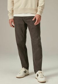 Next REGULAR FIT OVERDYED - Jean droit - brown dark