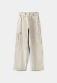 Beiga cargobyxor med rak passform, med flera fickor, förstärka sömmar och knäppning i midjan.