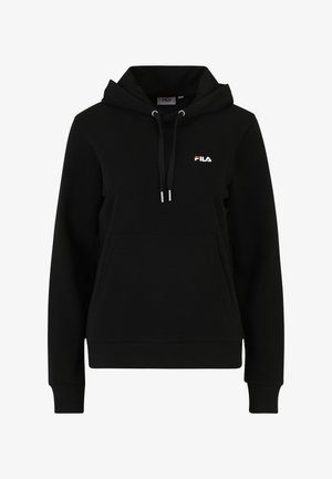 Zwarte fleece hoodie met een kangoeroezak, een capuchon met trekkoord en een rood-wit Fila-logo op de borst. Geribde manchetten en zoom.