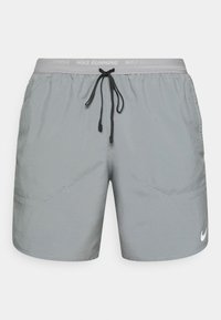 STRIDE SHORT - Sports shorts - smoke grey/black