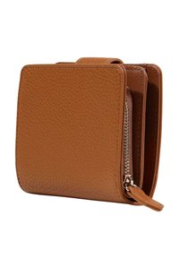 Portafoglio compatto in pelle marrone con superficie strutturata, tasca con cerniera visibile sul lato e cuciture lungo i bordi.
