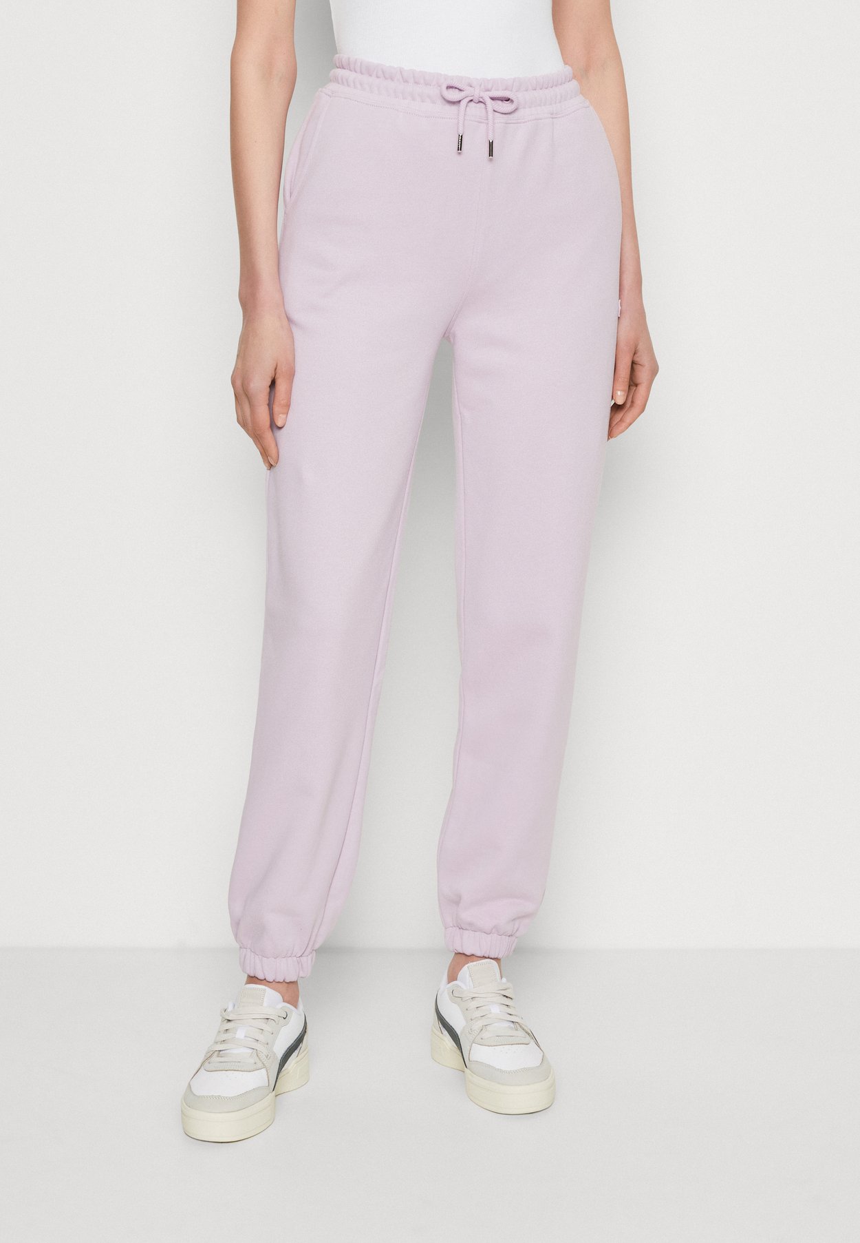 ICON ESSENTIAL PANTS