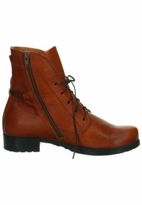 Stivaletto in pelle marrone con punta tondeggiante, allacciatura frontale e zipper laterale. Presenta dettagli cuciti e un tacco basso a blocco.
