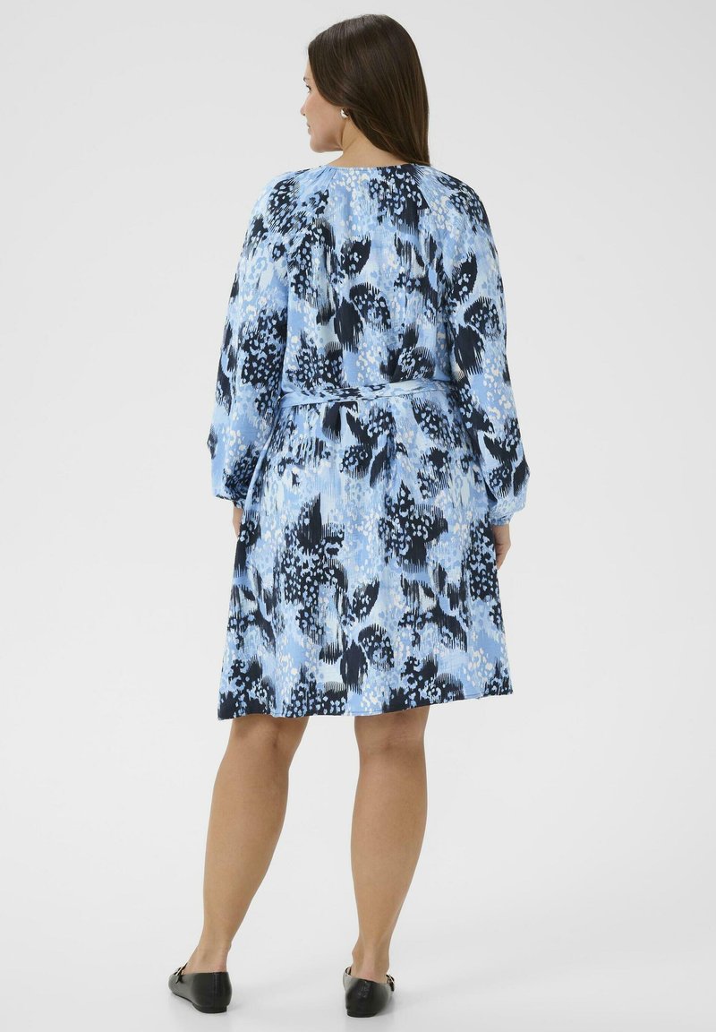 Kaffe Curve KCALIANA - Shirt dress - blue flower animal/blue - Zalando.ie Kaffe Curve KCALIANA - Shirt dress - blue flower animal/blue - Zalando.ie
