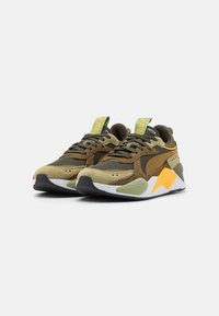 Puma RS X HERITAGE UNISEX - Joggesko - dark olive/sun stream