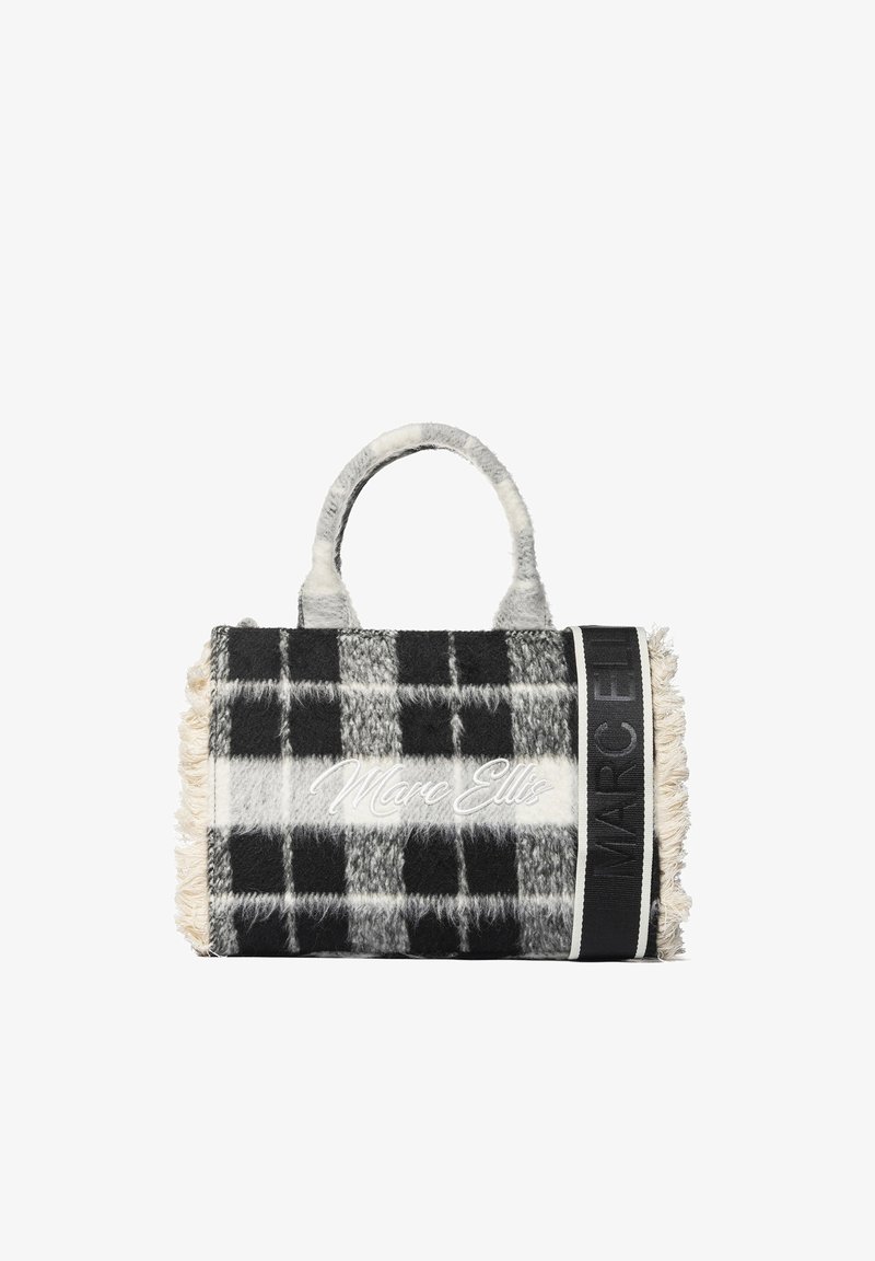 Geruite tas in zwart-wit, gemaakt van gestructureerde stof met rafelige randen. Voorzien van twee handvatten en een merkstreep aan de zijkant.