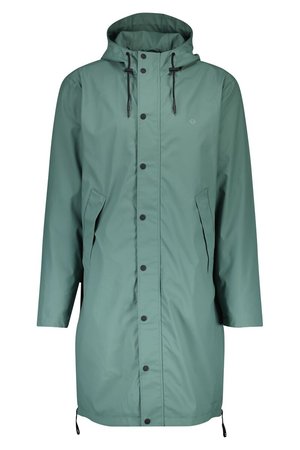 Manteau vert long et imperméable avec capuche, doté d'une fermeture à boutons, d'une taille à cordon et de deux poches latérales. Texture lisse, design minimal.