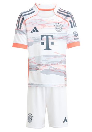 FC BAYERN 2025/2026 AWAY KIDS SET - Autres accessoires - white