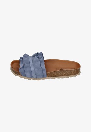 Blauwe suède slide-sandaal met een gerimpelde bovenkant en een kurken tussenzool. Beige rubberen zool met een textuur voor grip. Vlak ontwerp.