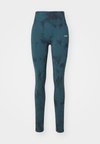 DEFINE SEAMLESS TIE DYE - Tajice - teal