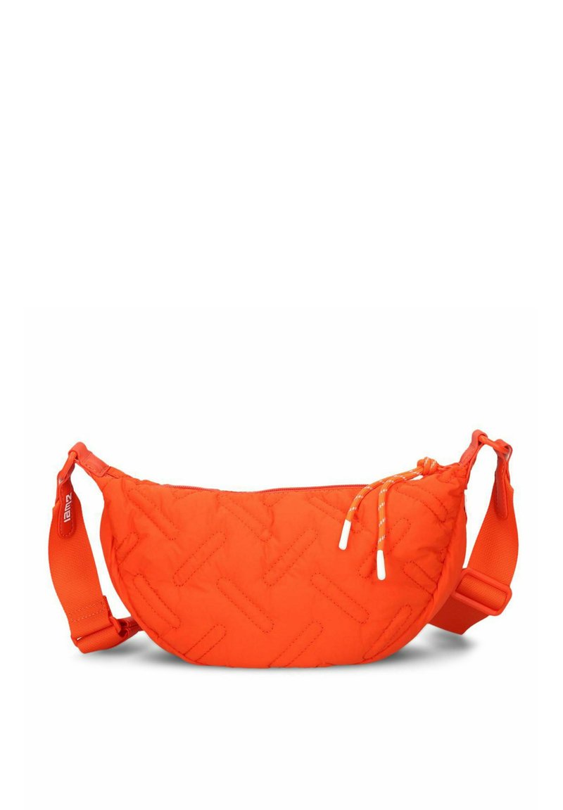 Borsa arancione imbottita e rotonda con chiusura a zip, tracolla regolabile e coulisse decorativa. Presenta una superficie texturizzata e un design compatto.