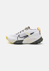 Nike Performance Zapatillas de trail running - white