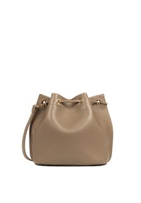 Sac seau en cuir beige doux avec une finition texturée. Doté de quincaillerie dorée et d'une fermeture à cordon. Bandoulière réglable.