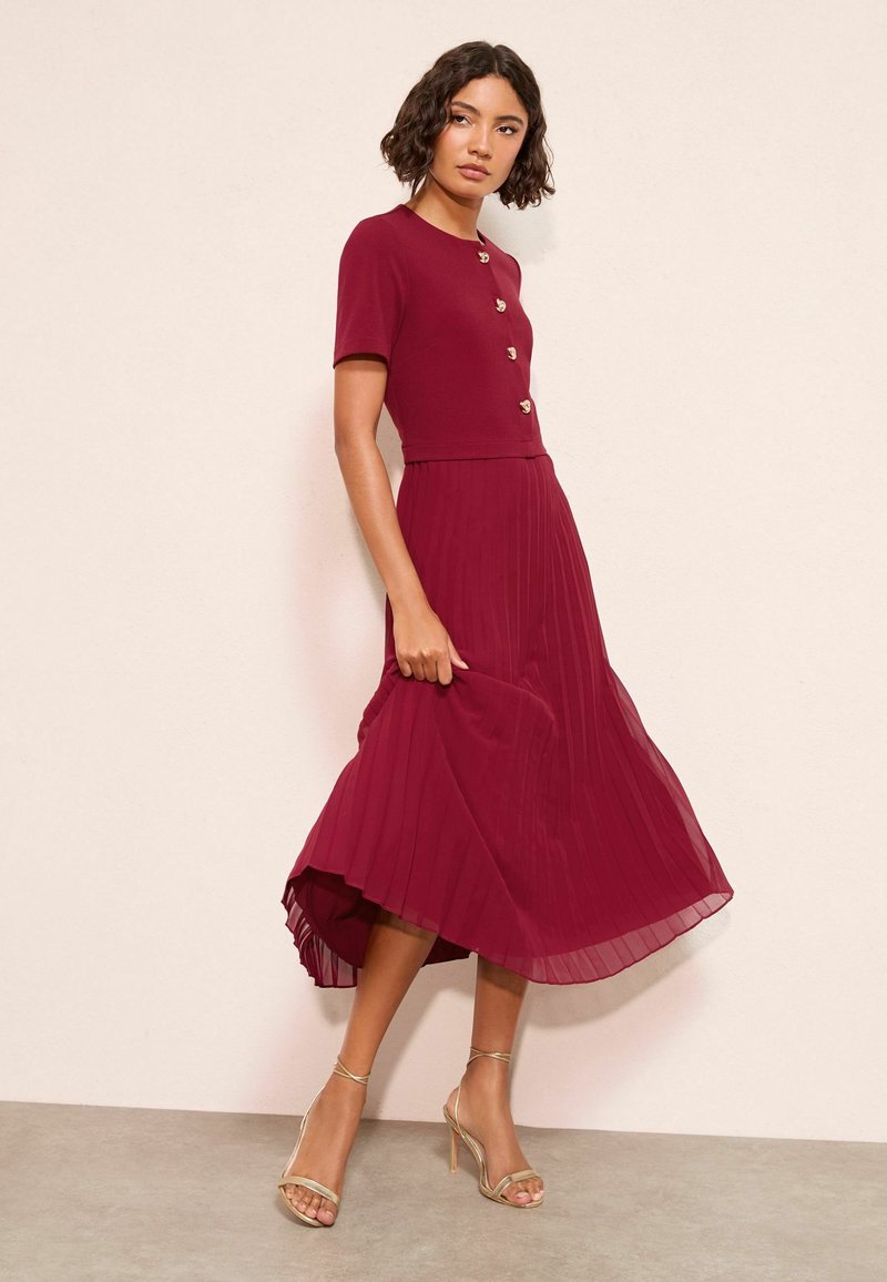 Friends Like These REGULAR FIT - BUTTON DOWN 2-IN-1 PLEATED - Day dress -  berry red/red - Zalando