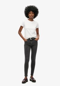 Superdry & Co VINTAGE MID RISE - Vaqueros pitillo - walcott black stone