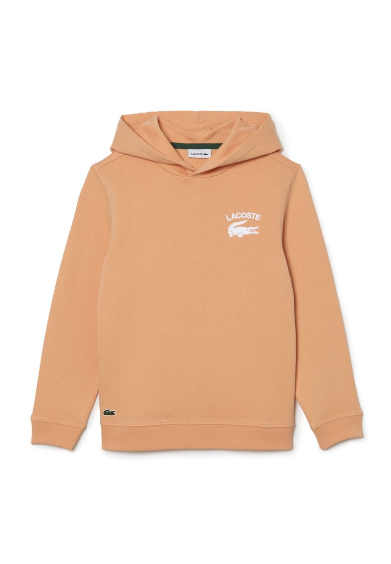 Beige Lacoste hoodie met lange mouwen, wit logo op de borst en klein groen krokodil-embleem nabij de zoom.