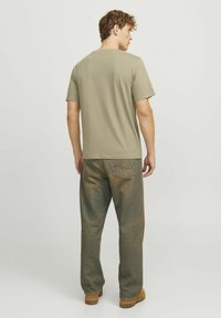 Jack & Jones RUNDHALS - T-shirts print - silver sage