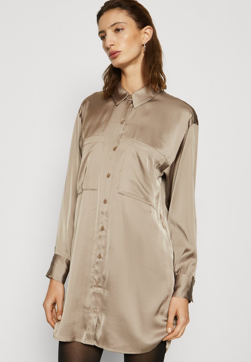 Abercrombie & Fitch DRAPEY SHIRTDRESS - Shirt dress - fungi/light brown - Zalando.ie Abercrombie & Fitch DRAPEY SHIRTDRESS - Shirt dress - fungi/light brown - Zalando.ie