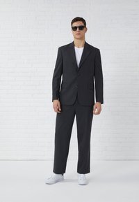 Pier One CONTEMPORARY SUIT - Traje - mottled dark grey