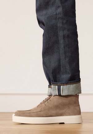 Manfield, Veterboots - taupe