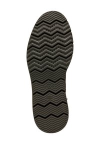 Semelle de chaussure en caoutchouc noir avec un motif de semelle zigzag, présentant des trous de drainage et des détails de marque en relief. Design plat et durable.