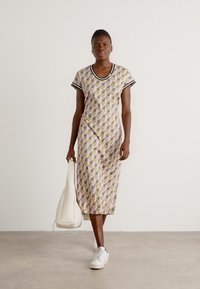 Marc Cain Freizeitkleid - fresh pink