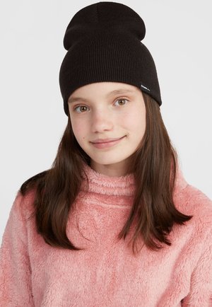 Black knitted beanie with a rolled edge, featuring a seamless top. Soft texture with a small brand tag on the side.