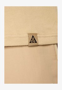 Ei valittu, parachute beige