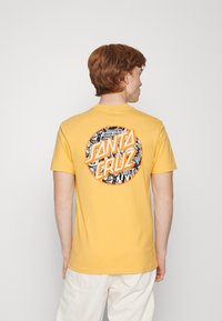 Santa Cruz FLIER DOT UNISEX - T-shirt estampada - straw