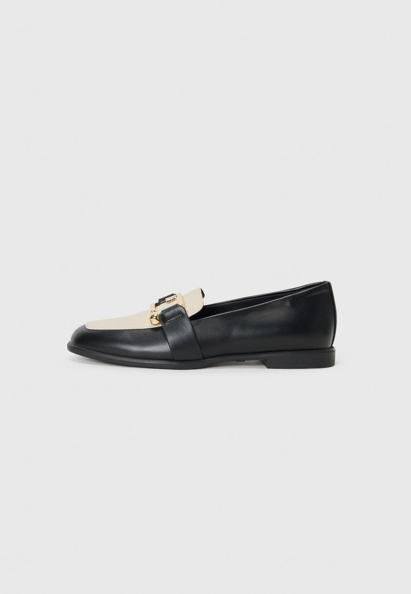 Furla - NUVOLA - Chaussons - marshmallow/black, Agrandir