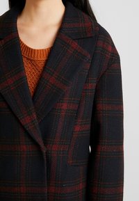 KIOMI Cappotto classico - red
