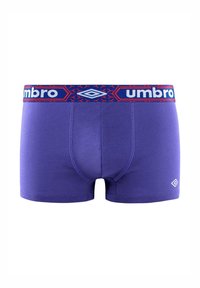 Boxer violet ajusté, avec une ceinture élastique à motifs rouges et bleus portant le logo "umbro" en évidence.