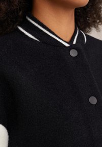 WE Fashion Kardigan - black