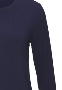 Marineblaues Langarm-T-Shirt mit Rundhalsausschnitt. Aus weichem Stoff gefertigt, bietet es eine glatte Textur und eine taillierte Passform. Keine Muster oder Akzente.