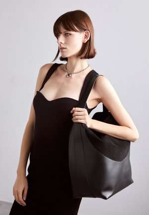 PAVO - Handtas - black