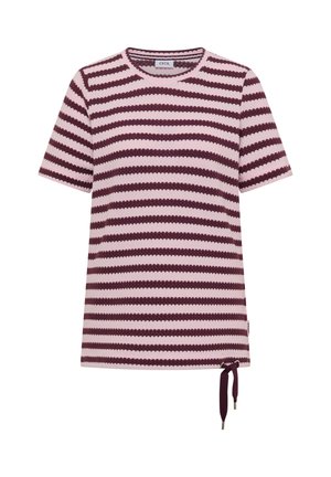 Top en tricot à manches courtes avec des rayures horizontales roses et rouge foncé, et un détail à cordon de serrage sur l'ourlet du côté droit.