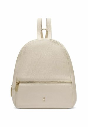 Mały kremowy skórzany plecak o zaokrąglonym kształcie, z przednią kieszenią na zamek, złotymi suwakami i dwoma paskami na ramiona.