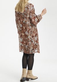 Cream Sukienka letnia