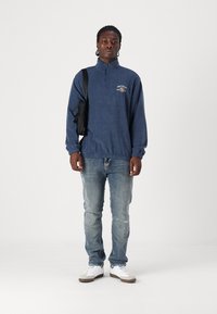 BDG Urban Outfitters EMBROIDERED - Fleece jumper - blue