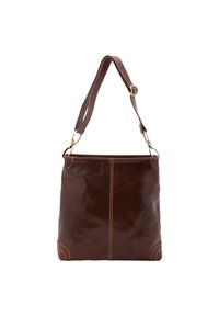 Bruine leren schoudertas met een slank ontwerp, voorzien van een gladde textuur, een verstelbare schouderriem en contrasterende stikseldetails.