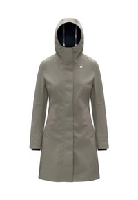 Impermeabile beige con cappuccio, maniche lunghe, tasche laterali e un logo argentato sul petto. Texture liscia e design aderente.