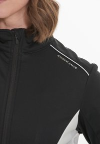 Endurance Softshell jakker - black