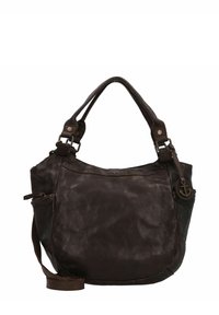 Borsa a mano in pelle marrone con doppio manico, tracolla rimovibile e charm a forma di ancora. Presenta una texture morbida e una silhouette curva.