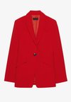 Blazer - red