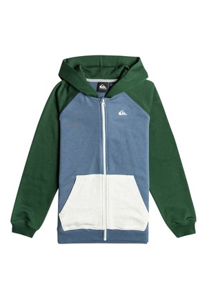 Bluza z kapturem na zamek błyskawiczny z zielonymi rękawami i kapturem, niebieskim tułowiem, białymi przednimi kieszeniami oraz małym białym logo na piersi.