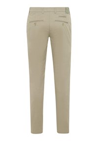 Beige broek met een slim-fit pasvorm, voor- en achterzakken, en twee decoratieve knopen op de achterzakken. Gemaakt van een gladde stof.