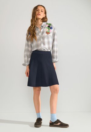 Nümph, NULILLYPILLY SKIRT - A-lõikeline seelik - salute