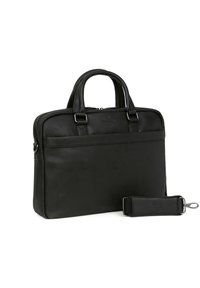 Borsa in pelle nera con due manici superiori, chiusura a zip e tracolla removibile. Presenta una tasca frontale e un logo in rilievo sulla parte anteriore.