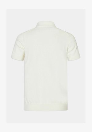 Witte polo met korte mouwen, voorzien van een ribgebreide kraag en manchetten, met een gladde textuur en een aansluitende pasvorm. Geen zichtbare logo's of patronen.